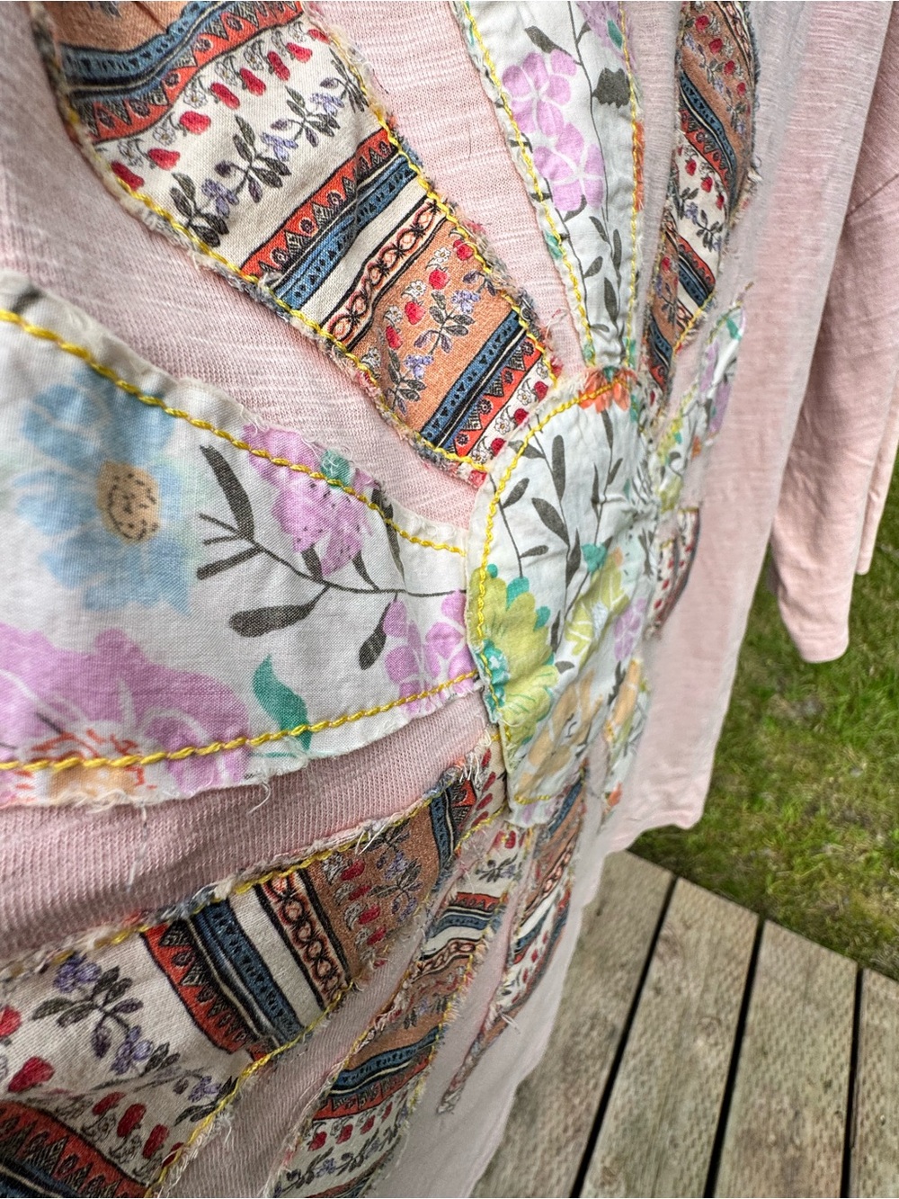 easel Blush Pink Floral Patchwork Sunburst Tunic oversized - Picture 5 of 7
